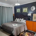 Private Condo In Secure Area
