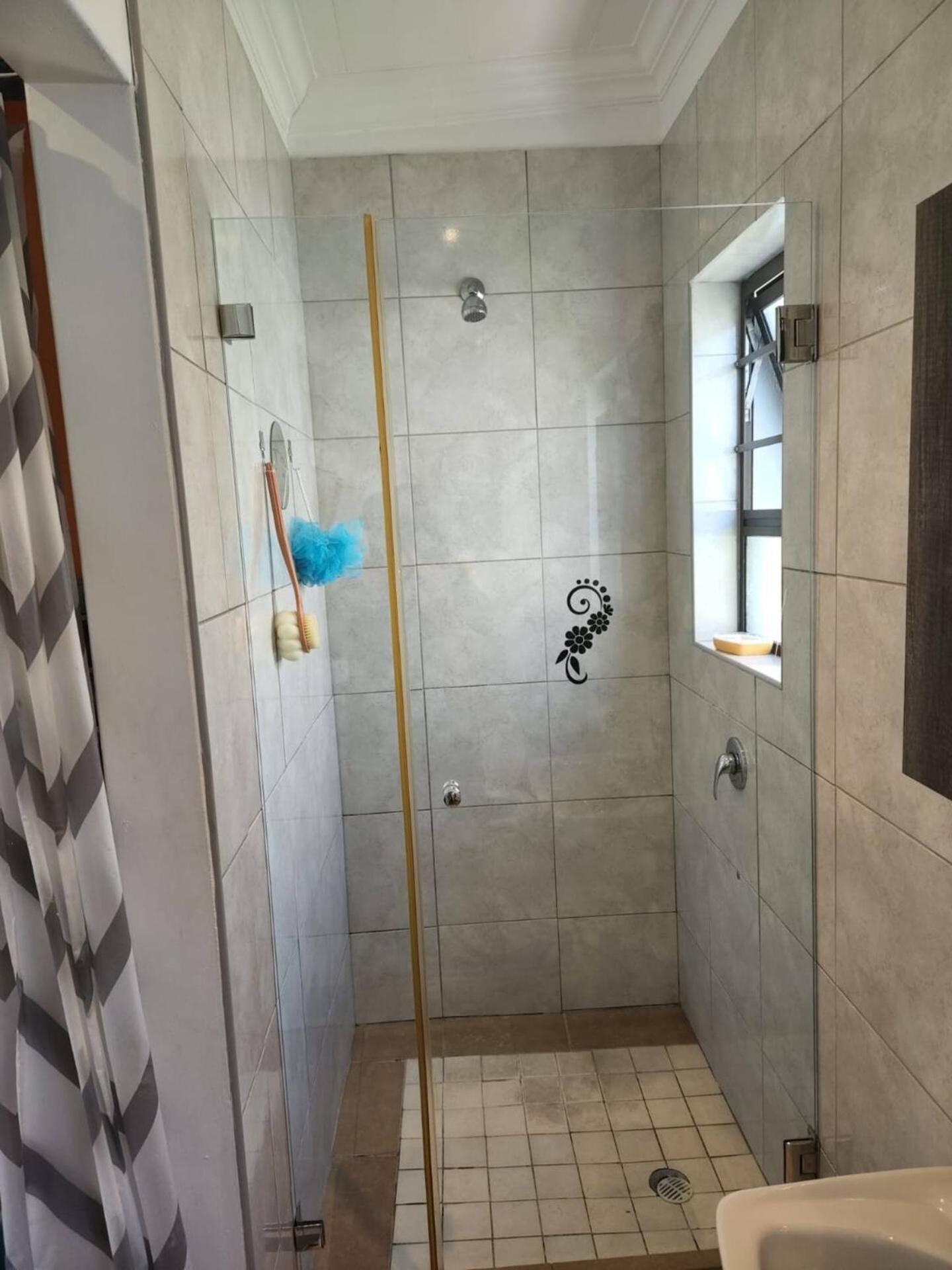 Apartment Private In Secure Area Cape Town