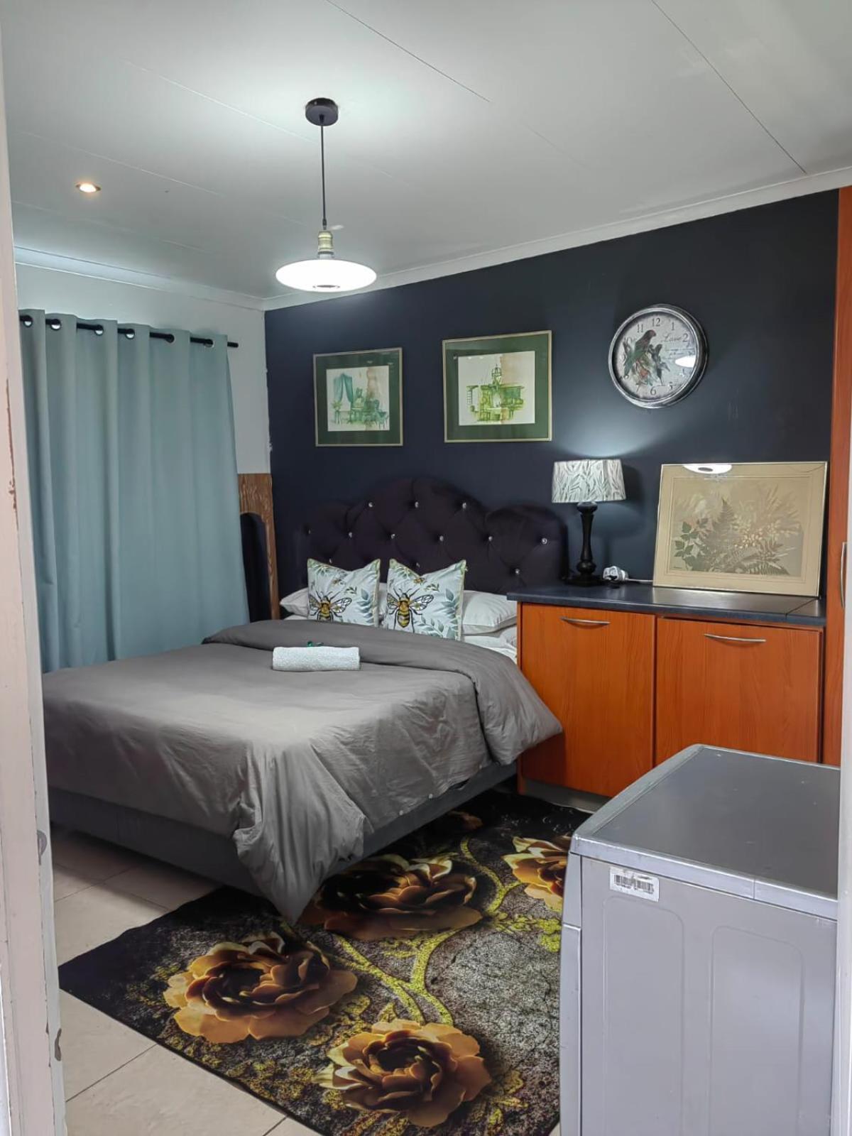 Private In Secure Area Apartment